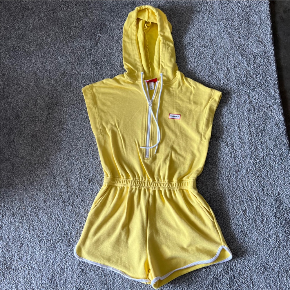 Hunter‎ romper womens xs yellow white hooded zip up beach coastal travel swim